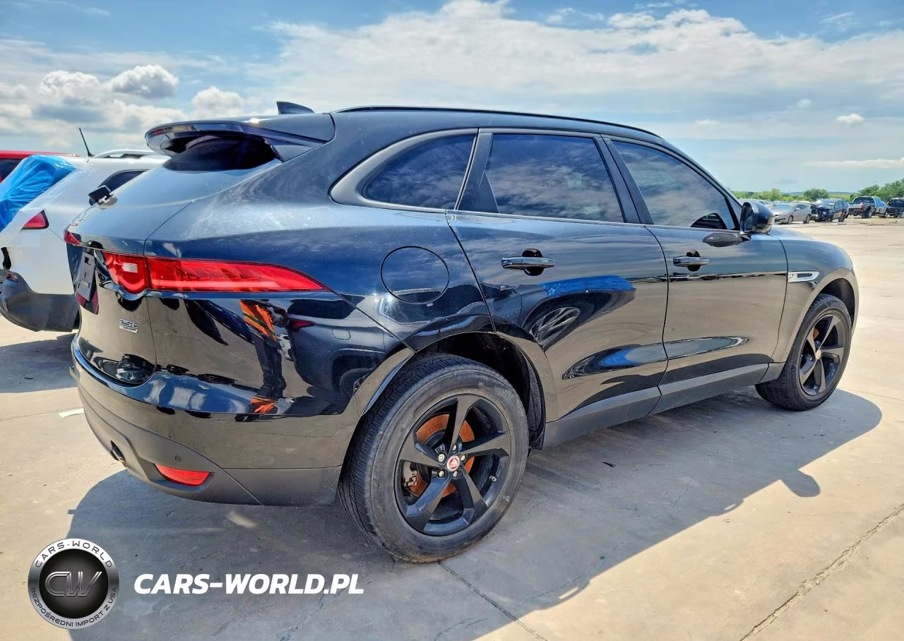 2018 Jaguar F-Pace Premium VIN:SADCJ2FX7JA321723 - 3