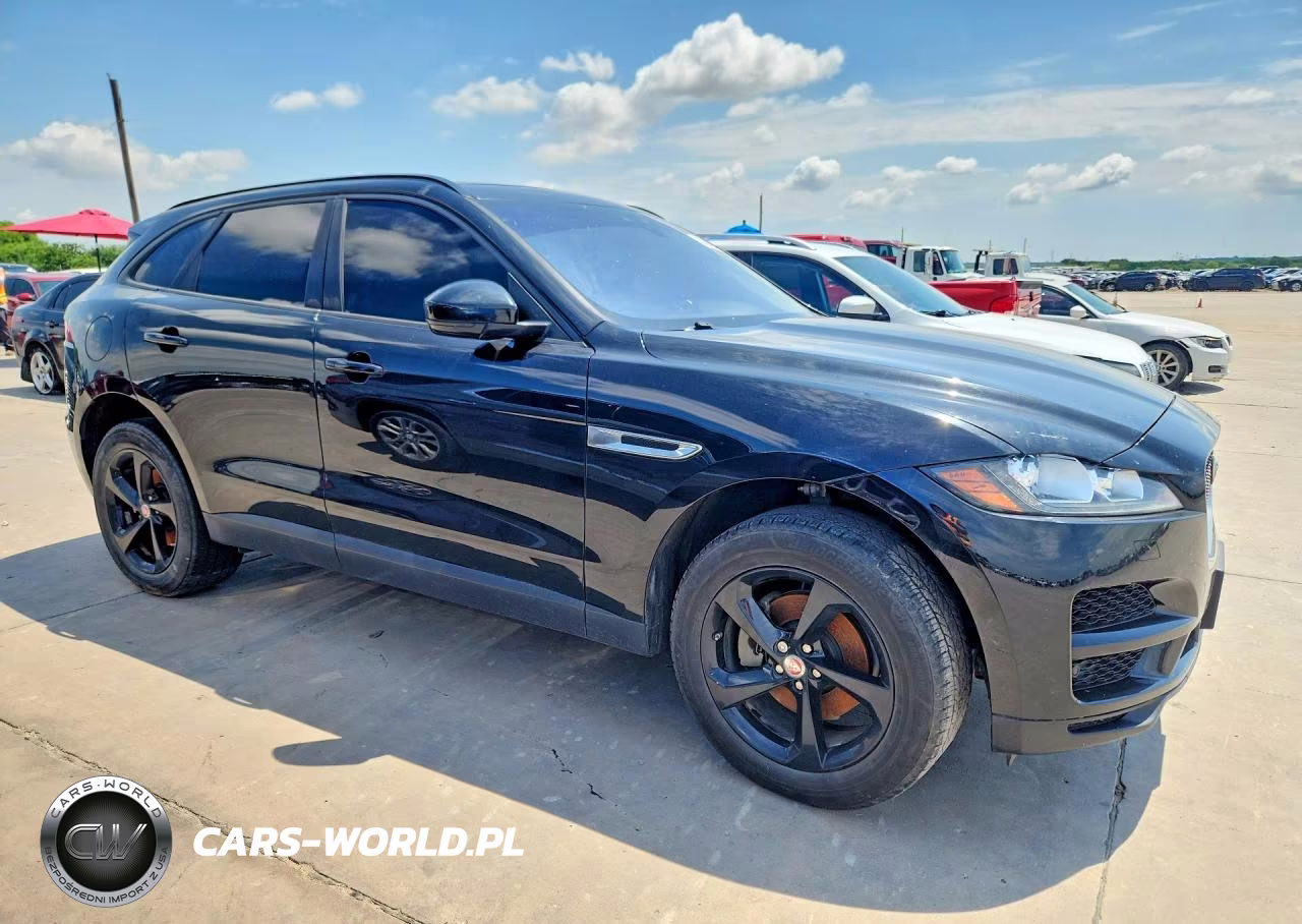 2018 Jaguar F-Pace Premium VIN:SADCJ2FX7JA321723 - 4