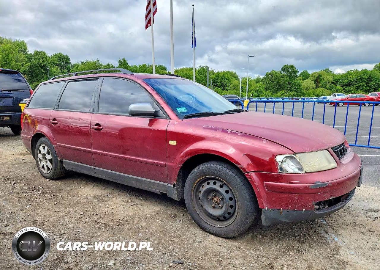 1999 Volkswagen Passat Gls VIN:WVWNA63B4XE378189 - 4