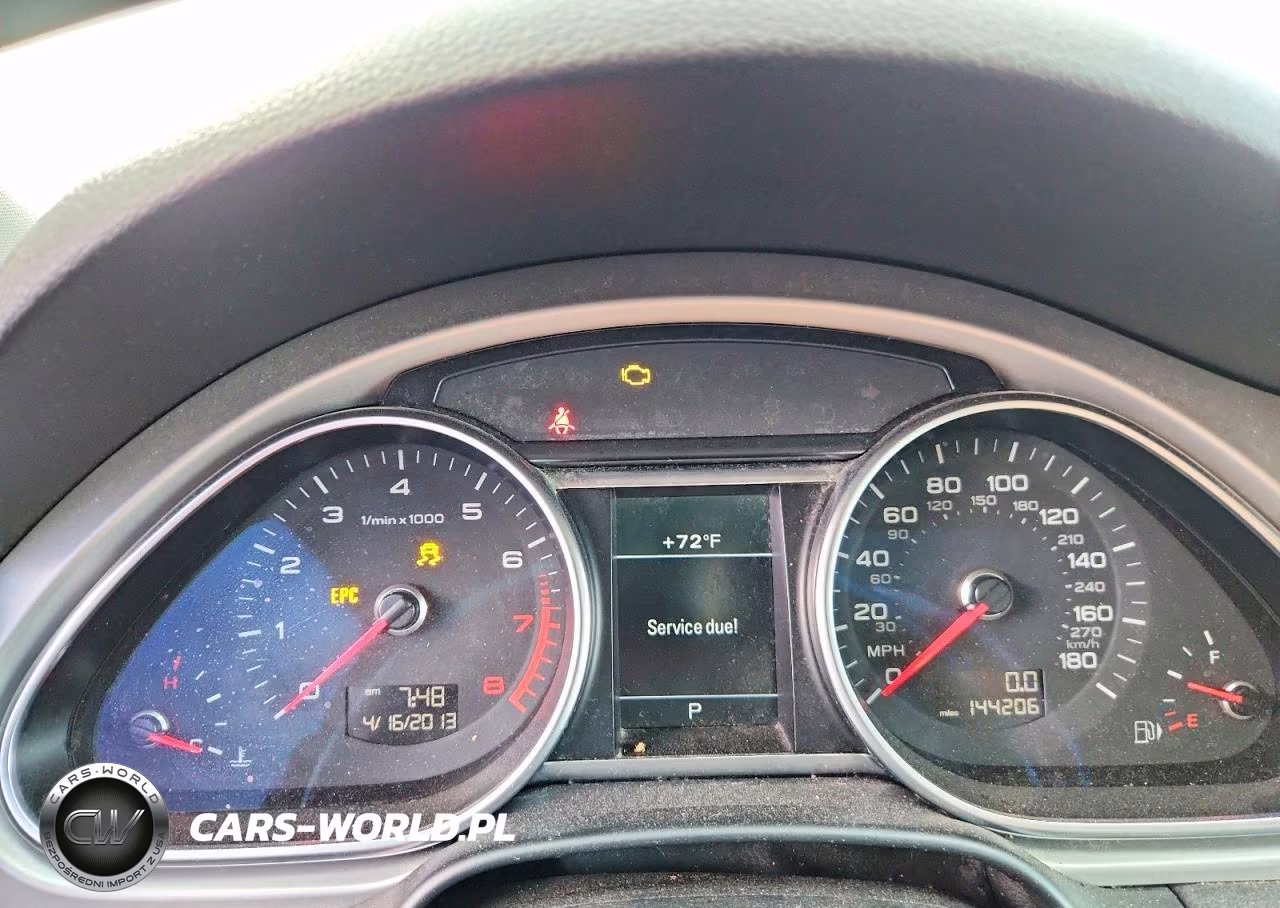 2015 Audi Q7 Premium Plus VIN:WA1LGAFE4FD004047 - 9