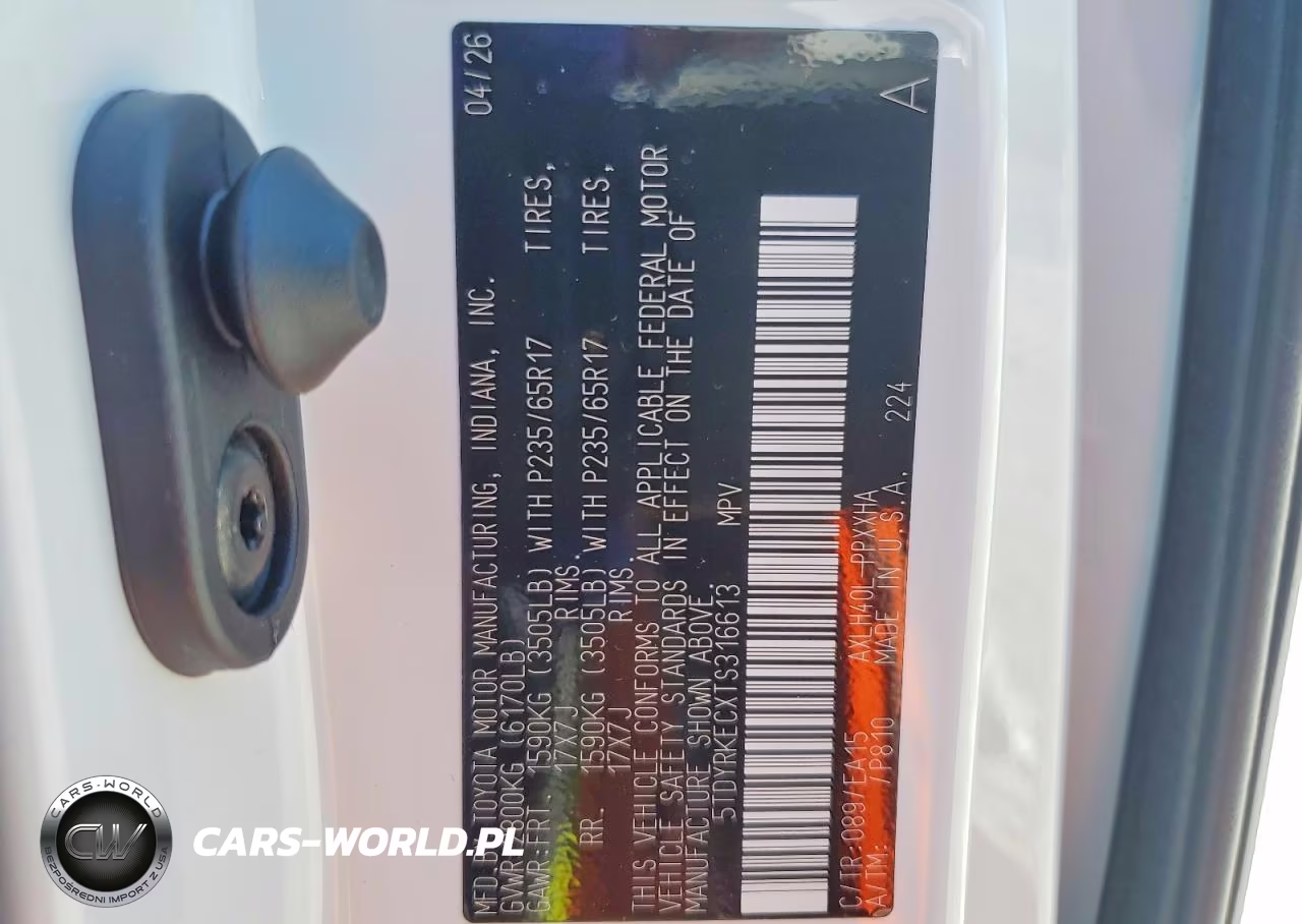 2026 Toyota Sienna Xle 8-Passenger VIN:5TDYRKECXTS316613 - 13