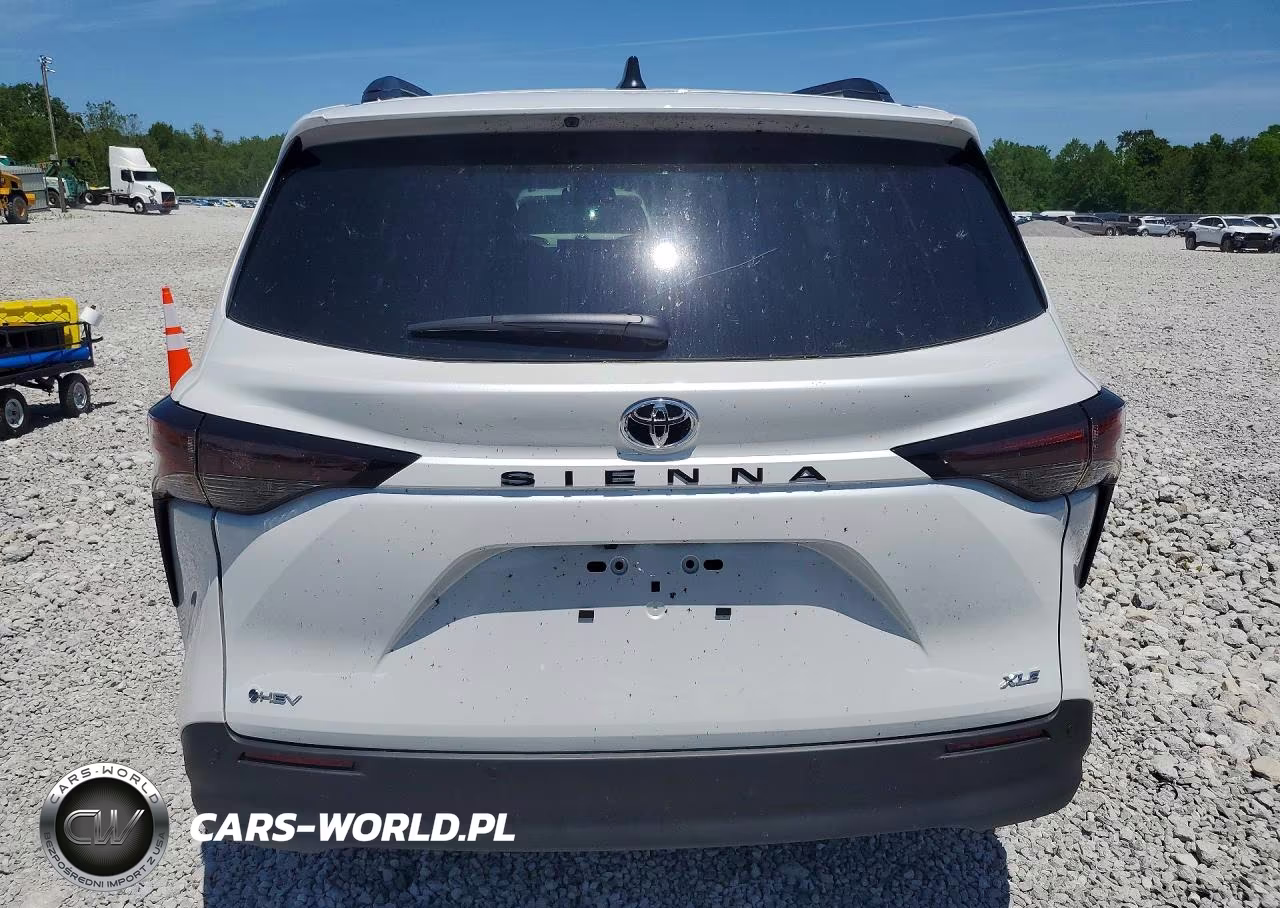 2026 Toyota Sienna Xle 8-Passenger VIN:5TDYRKECXTS316613 - 6