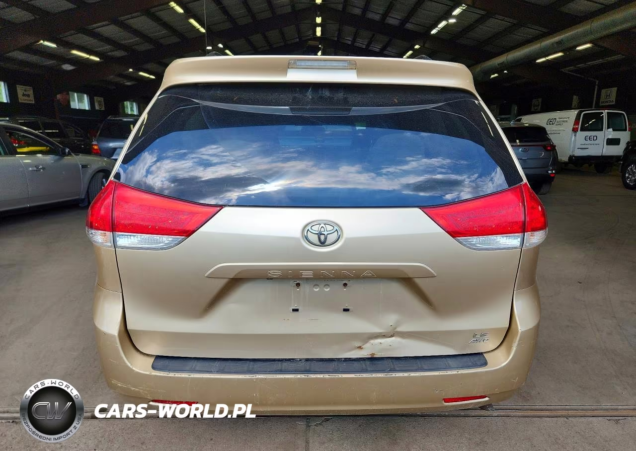 2012 Toyota Sienna Le VIN:5TDJK3DC3CS046427 - 6