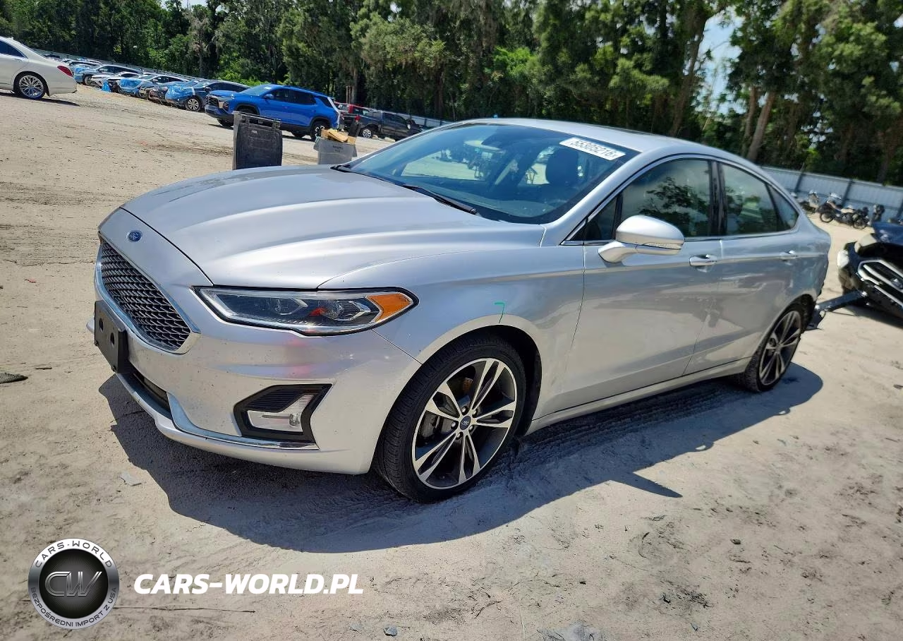 2019 Ford Fusion Titanium – zdjęcie 1 z 13