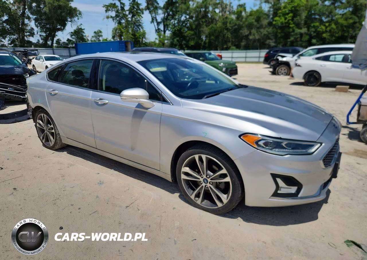 2019 Ford Fusion Titanium VIN:3FA6P0K99KR120809 - 4