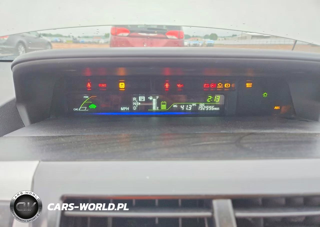 2014 Toyota Prius V Two VIN:JTDZN3EU4E3332549 - 9