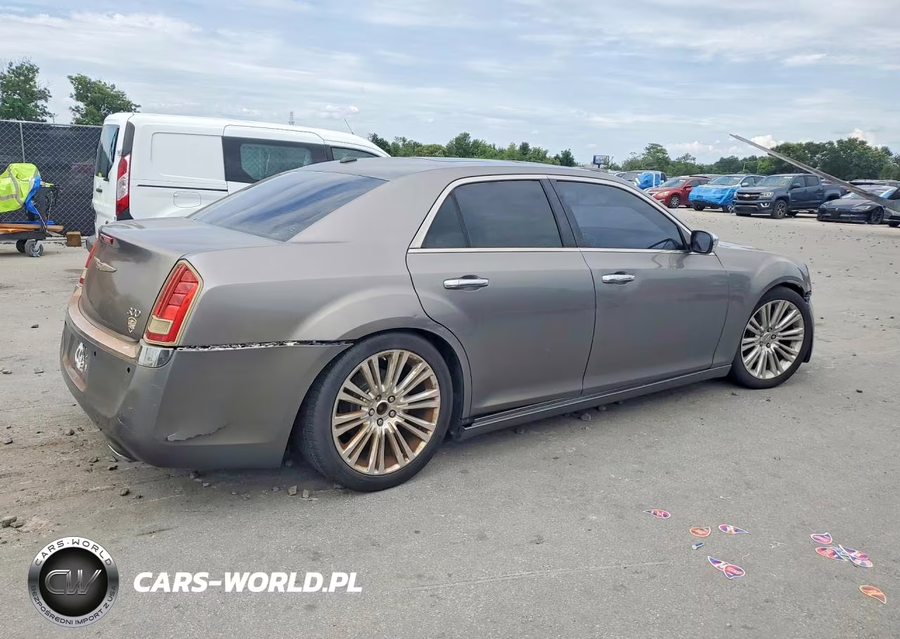 2011 Chrysler 300 Limited VIN:2C3CA5CG3BH585675 - 3