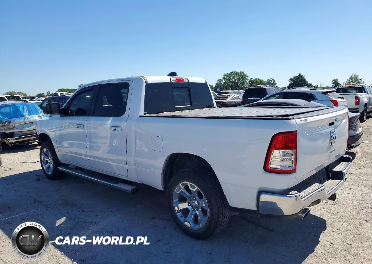 2019 Ram 1500 Big Horn VIN:1C6SRFMTXKN882328 - 2