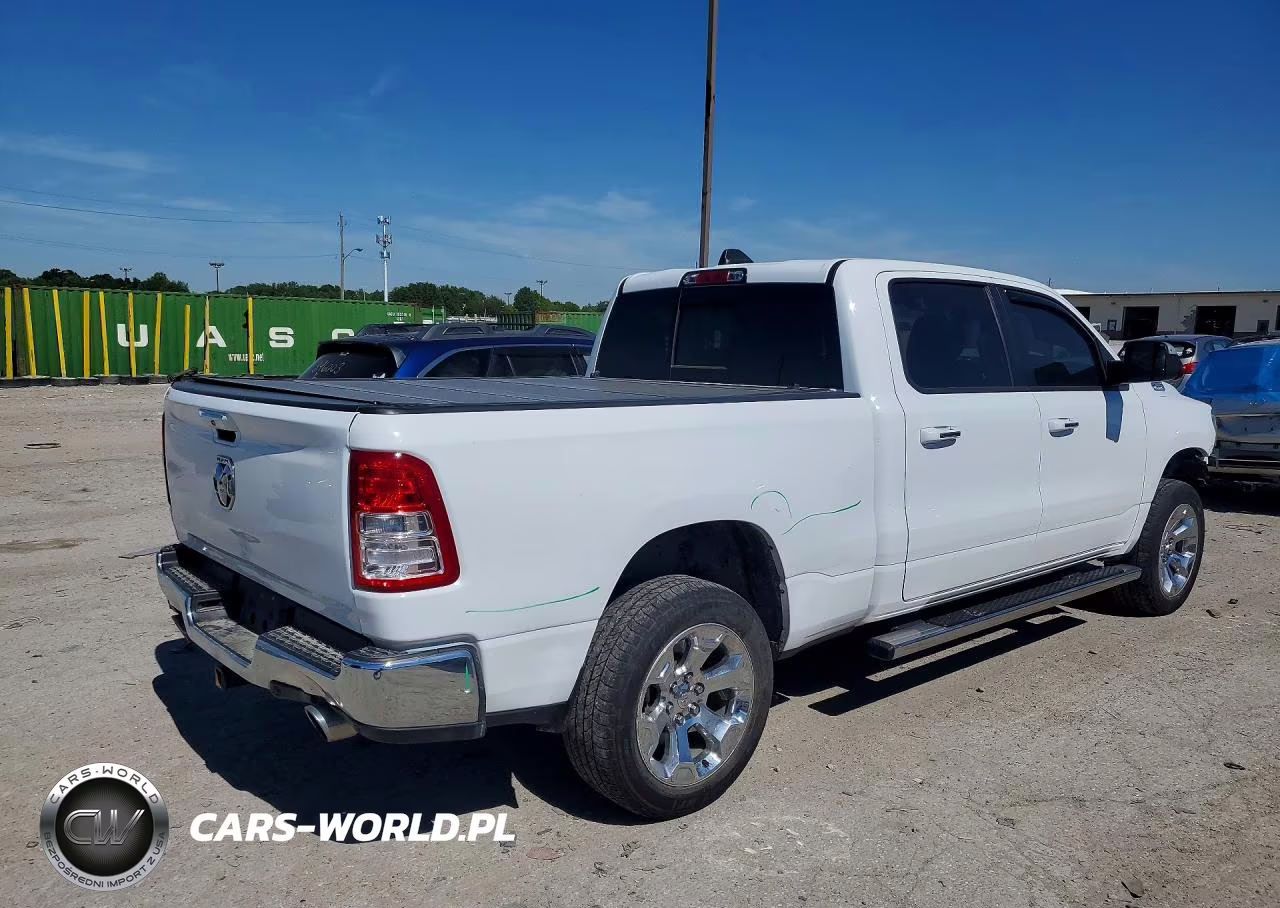 2019 Ram 1500 Big Horn VIN:1C6SRFMTXKN882328 - 3