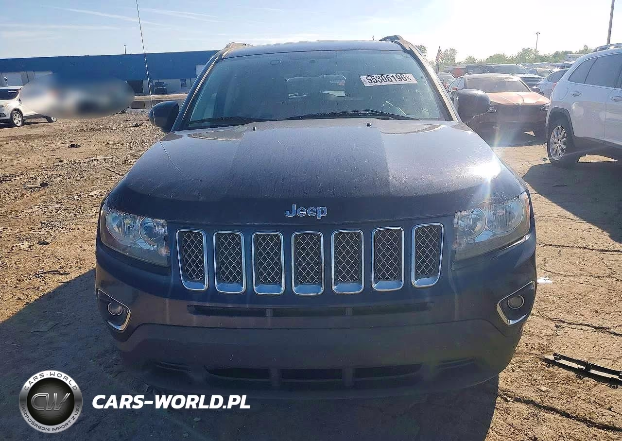 2015 Jeep Compass Latitude VIN:1C4NJDEB7FD272700 - 5