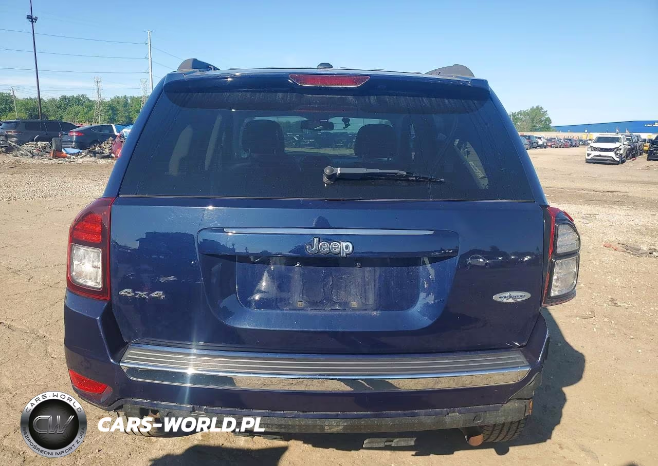 2015 Jeep Compass Latitude VIN:1C4NJDEB7FD272700 - 6