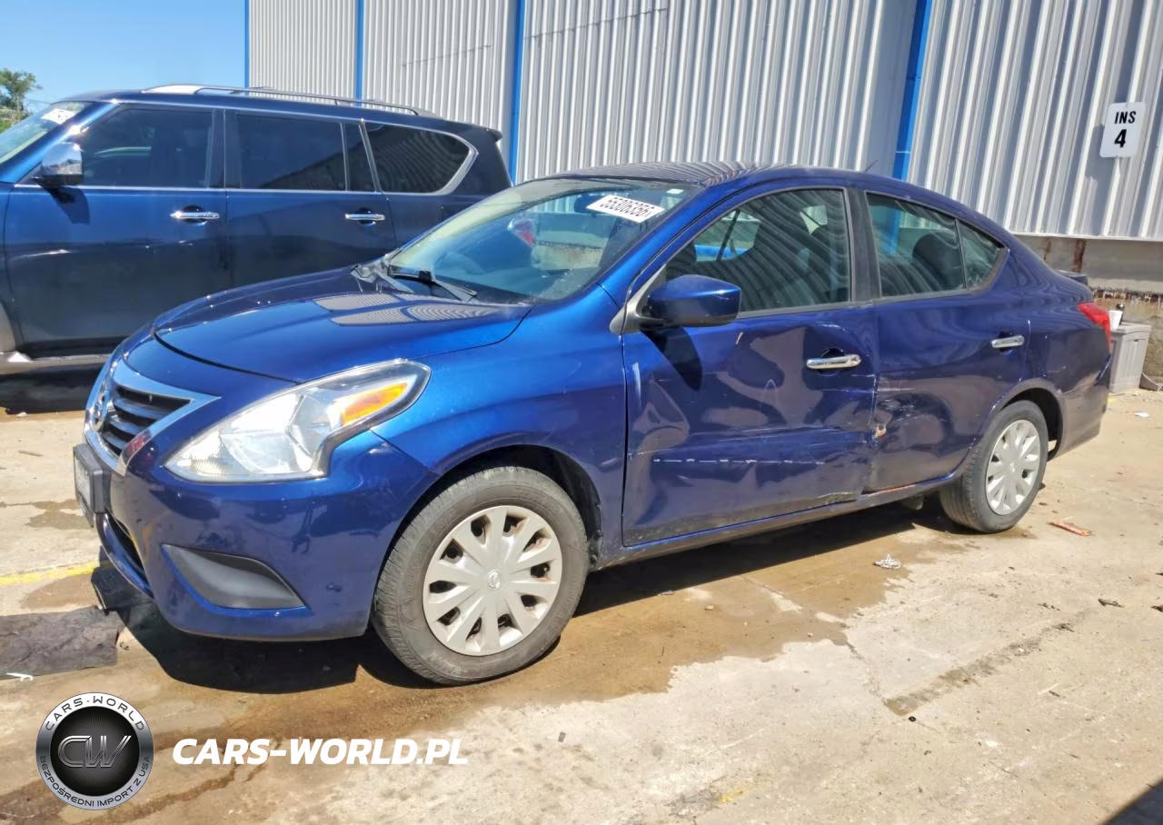 2018 Nissan Versa Sv