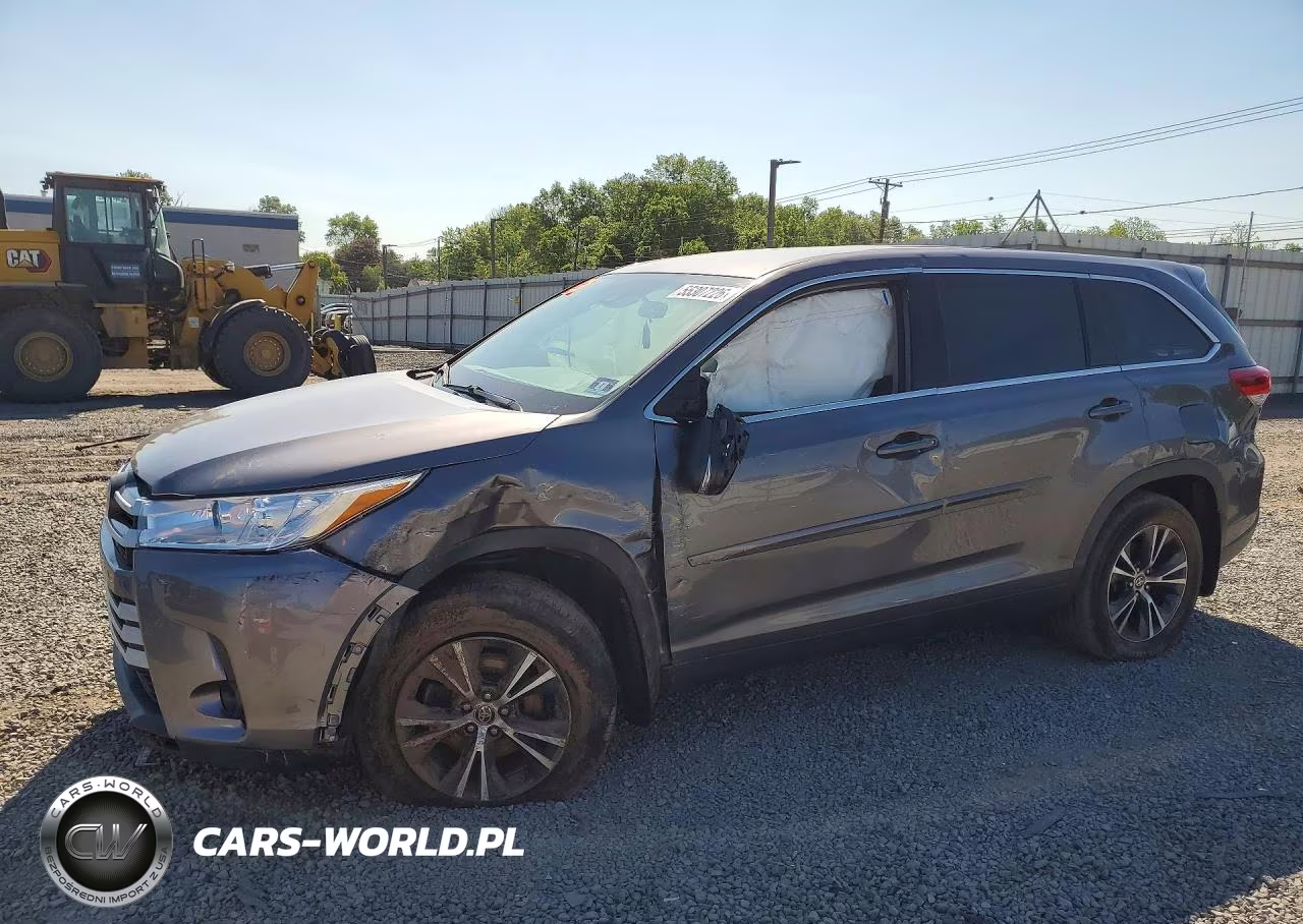 2019 Toyota Highlander Le – zdjęcie 1 z 13