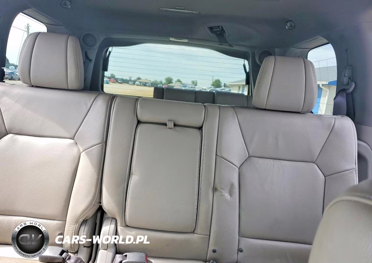 2015 Honda Pilot Touring VIN:5FNYF3H99FB023020 - 10