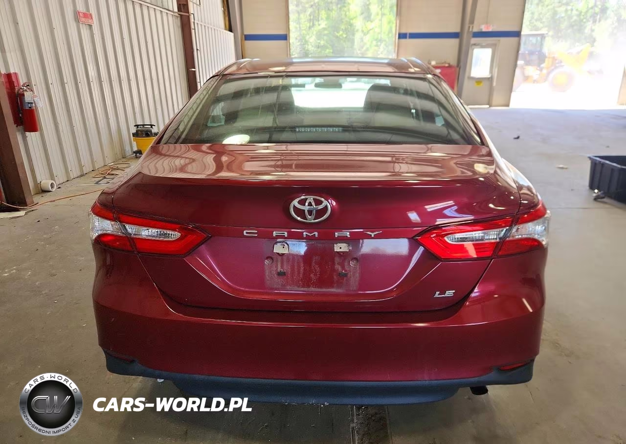 2018 Toyota Camry Le VIN:4T1B11HK1JU664038 - 6