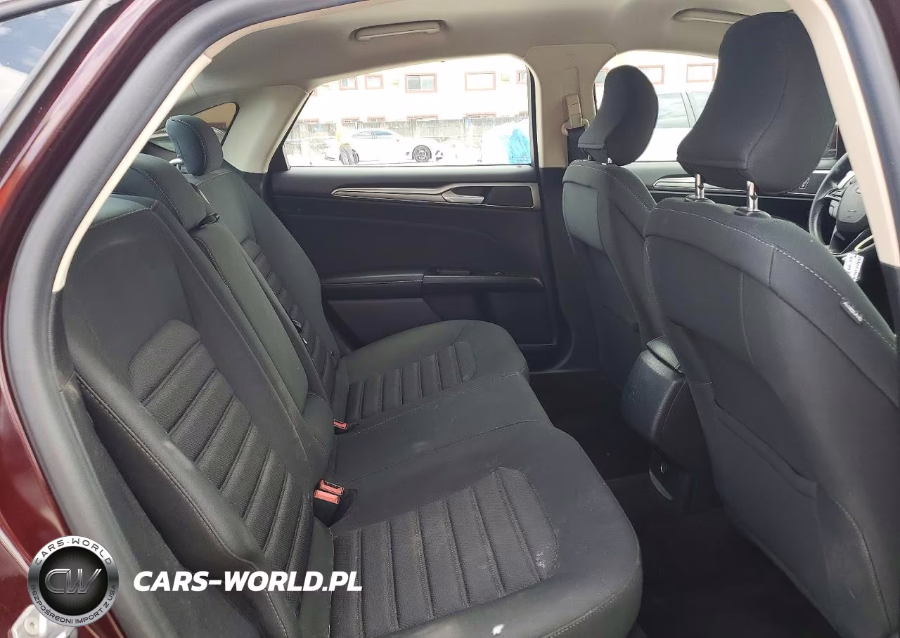 2017 Ford Fusion Se VIN:3FA6P0H74HR390531 - 10