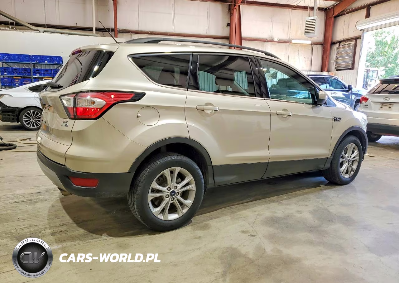 2017 Ford Escape Se VIN:1FMCU9G96HUD53658 - 3