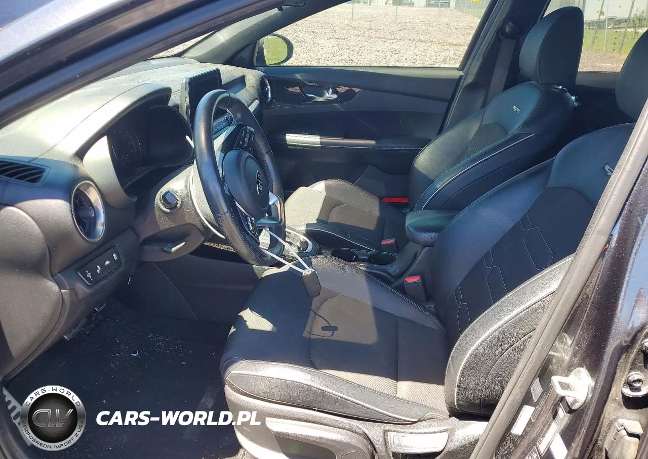 2020 Kia Forte Gt Line VIN:3KPF34AD5LE151907 - 7