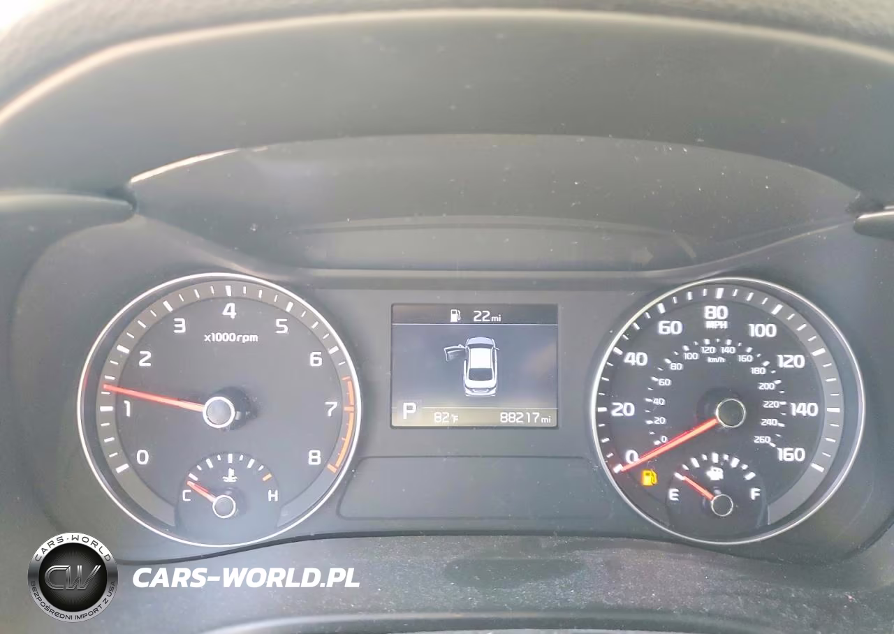 2020 Kia Forte Gt Line VIN:3KPF34AD5LE151907 - 9