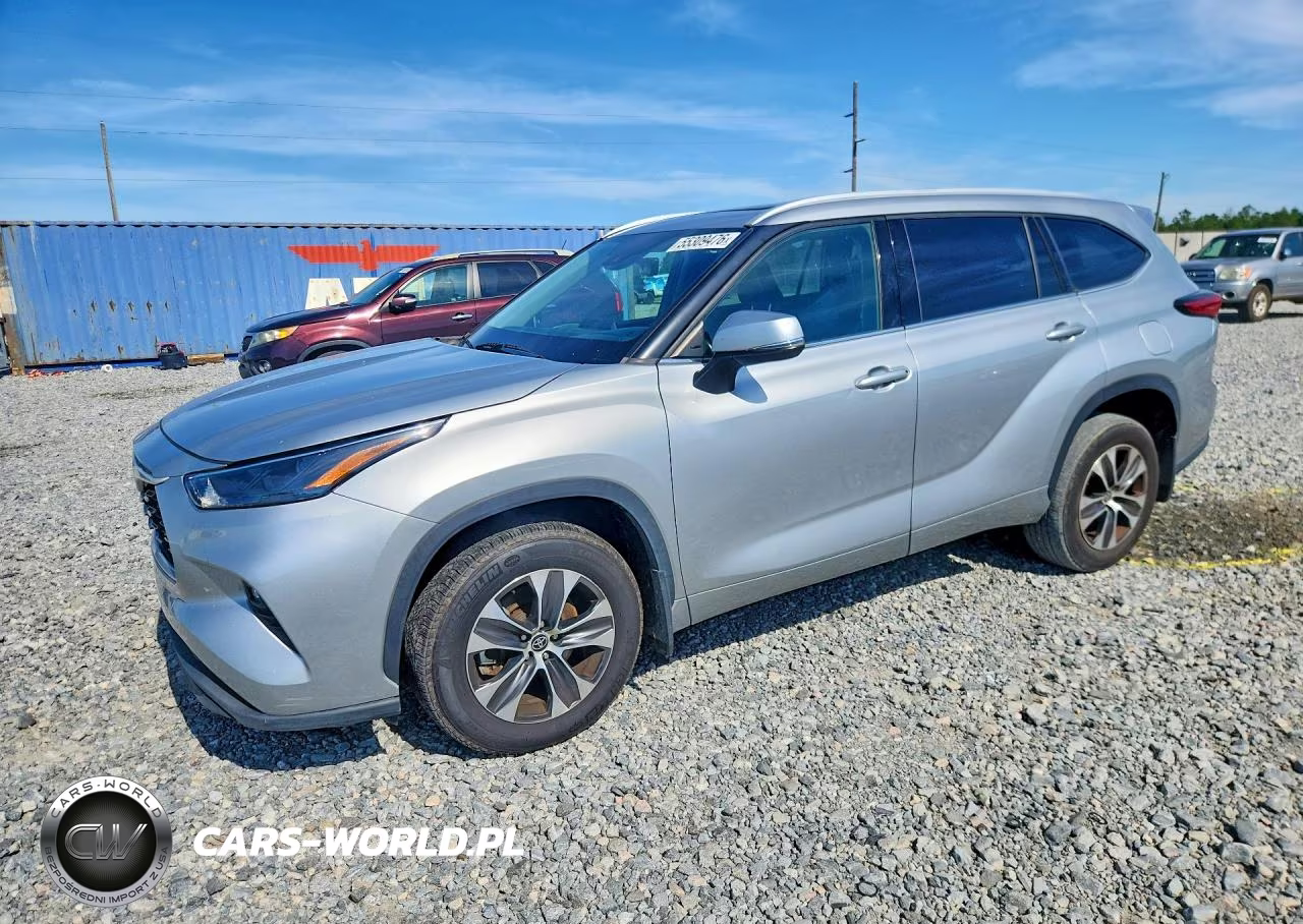 2022 Toyota Highlander Xle – zdjęcie 1 z 14