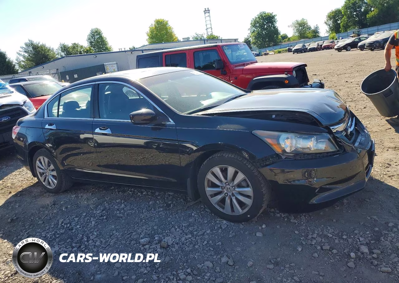 2011 Honda Accord Exl VIN:1HGCP3F8XBA006801 - 4