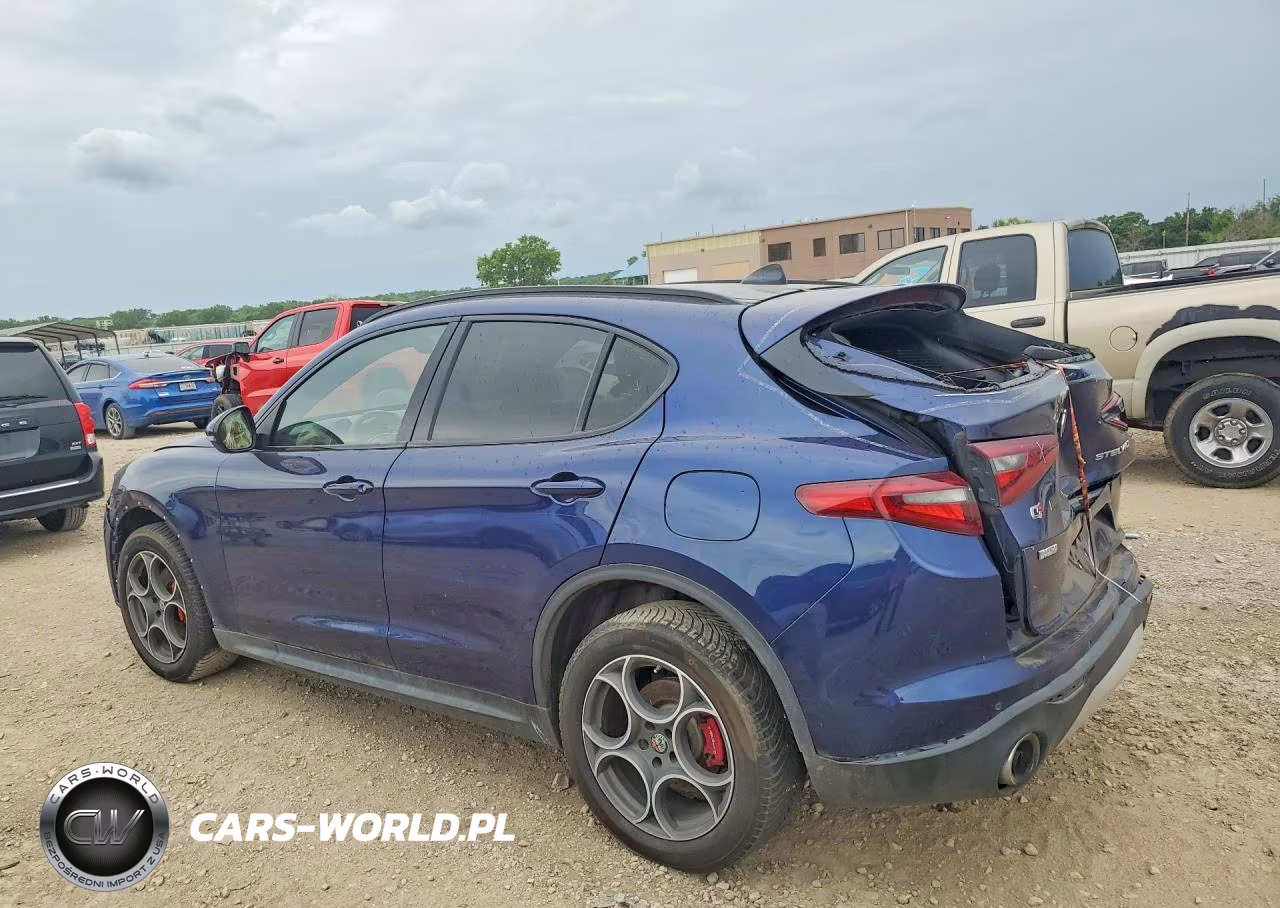 2018 Alfa Romeo Stelvio Ti Sport VIN:ZASFAKNN4J7B78596 - 2
