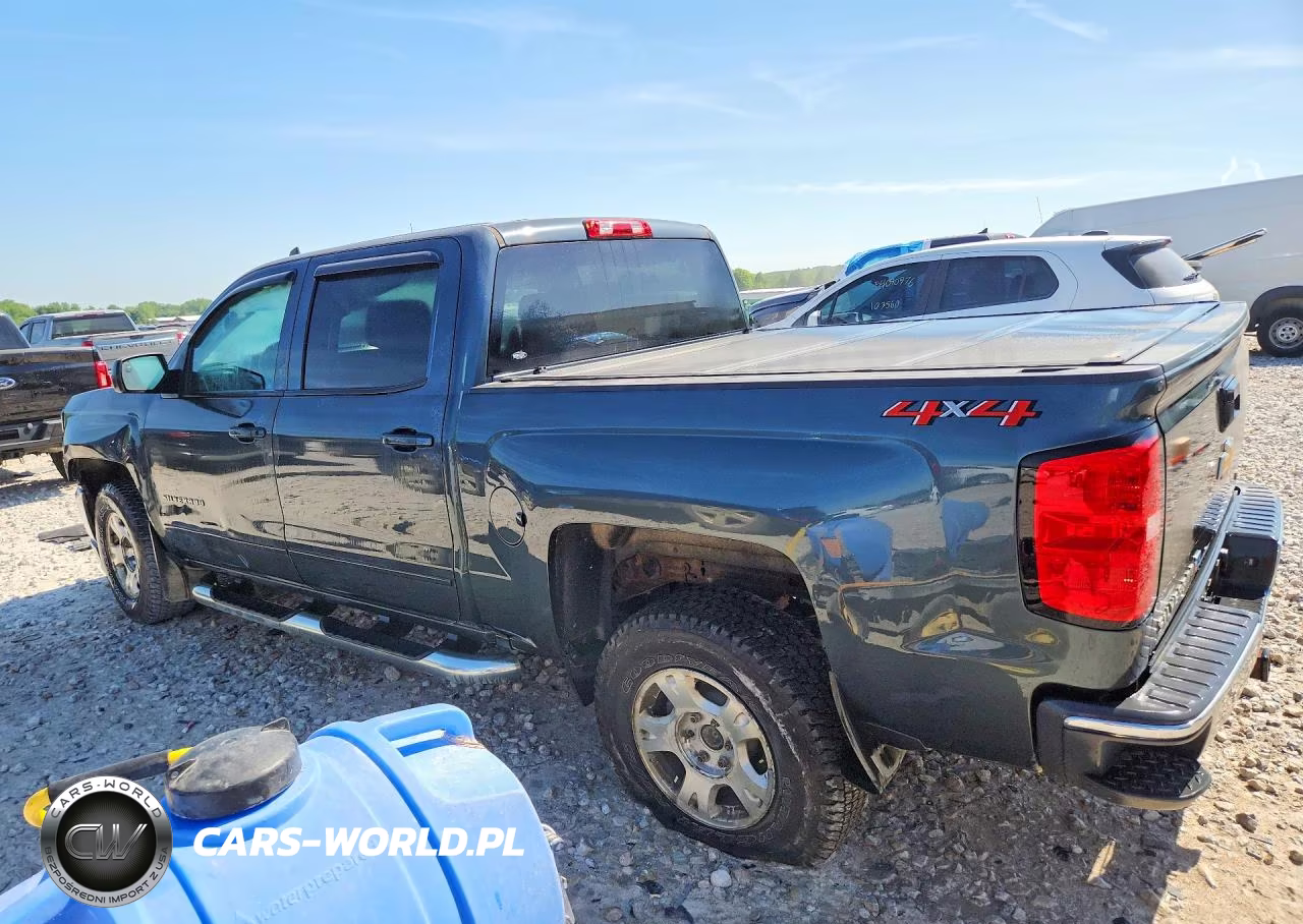 2018 Chevrolet Silverado K1500 Lt VIN:3GCUKRER9JG332636 - 2