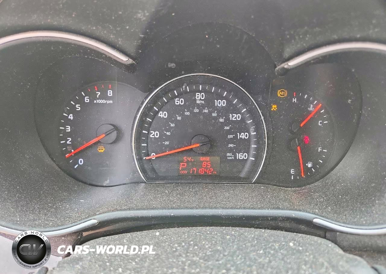 2014 Kia Sorento VIN:5XYKTCA6XEG531079 - 9