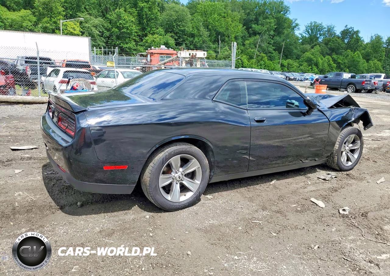 2019 Dodge Challenger Sxt VIN:2C3CDZAG1KH632395 - 3