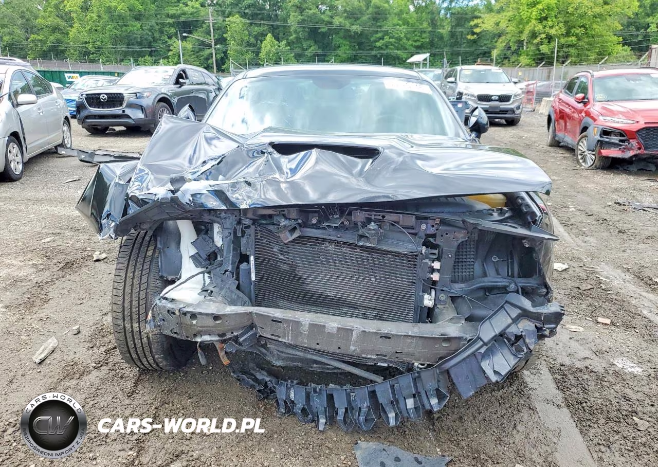 2019 Dodge Challenger Sxt VIN:2C3CDZAG1KH632395 - 5
