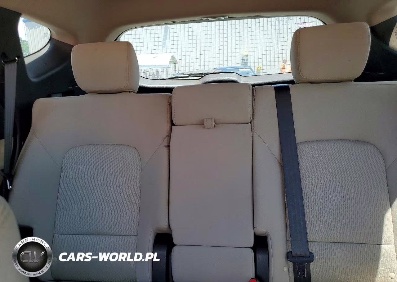 2015 Hyundai Santa Fe Sport 2.4L VIN:5XYZT3LB3FG235220 - 10