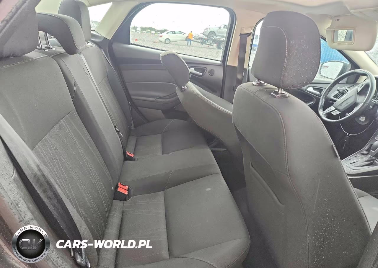 2018 Ford Focus Sel VIN:1FADP3H25JL243488 - 10