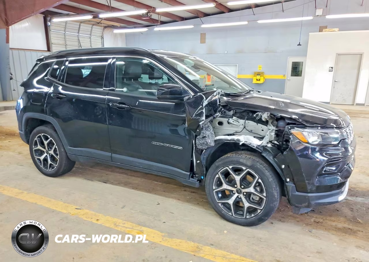 2025 Jeep Compass Limited VIN:3C4NJDCN1ST590670 - 4