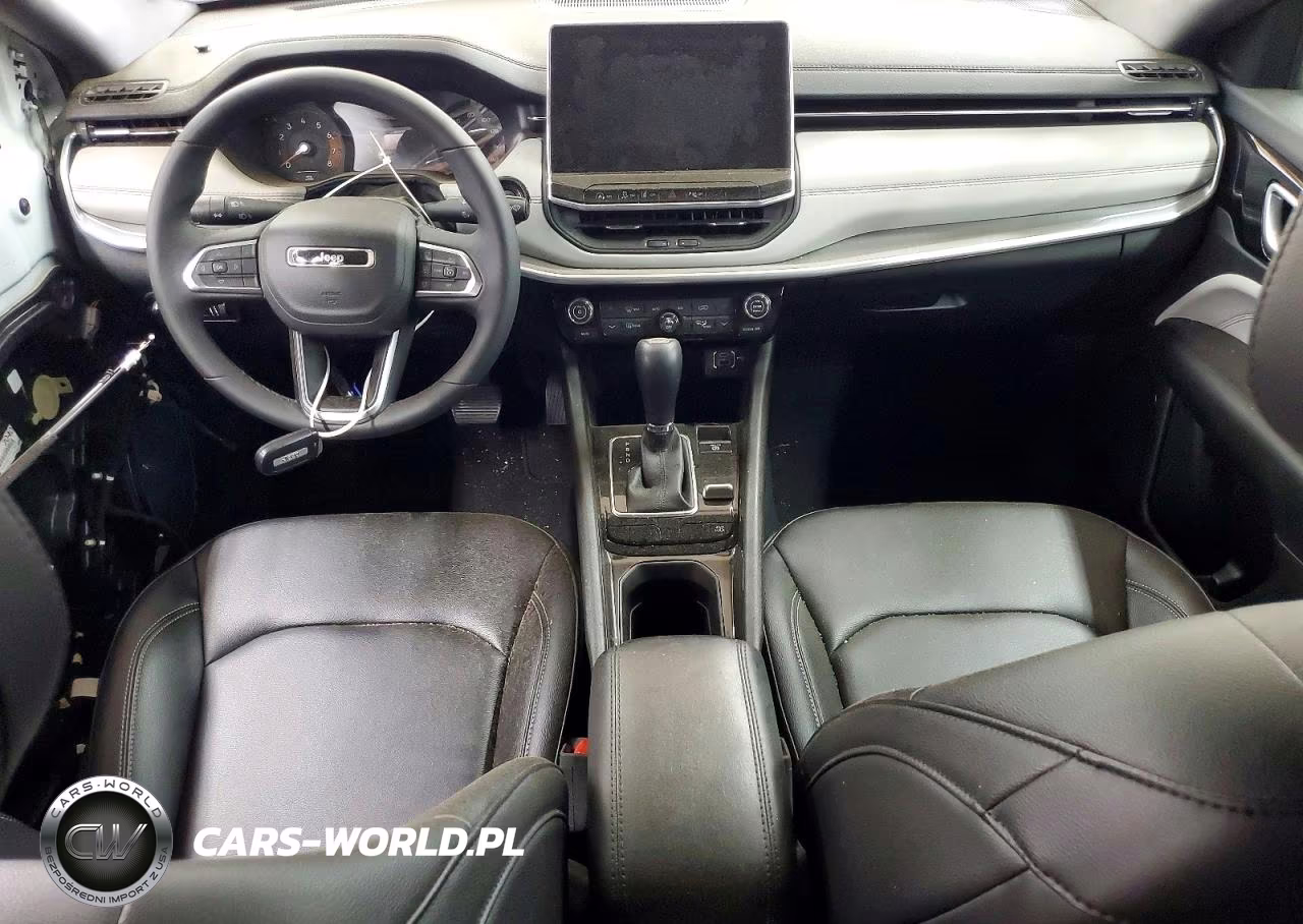 2025 Jeep Compass Limited VIN:3C4NJDCN1ST590670 - 8