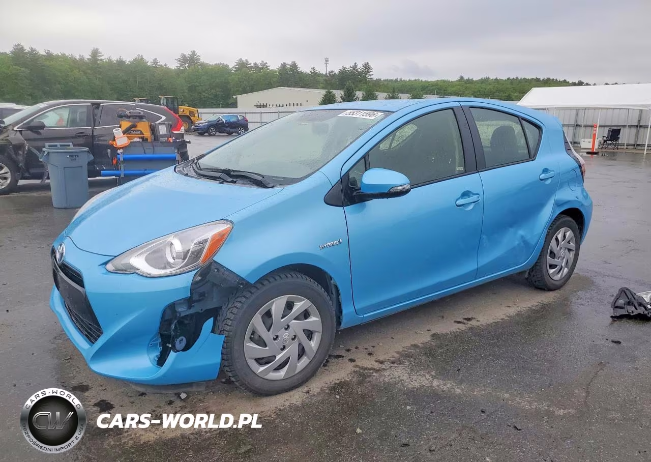 2015 Toyota Prius C Two