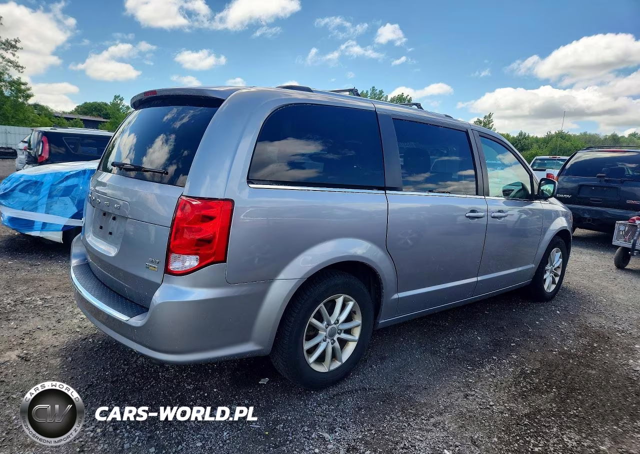 2018 Dodge Grand Caravan Sxt VIN:2C4RDGCG1JR207064 - 3