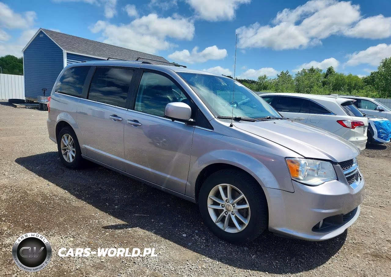 2018 Dodge Grand Caravan Sxt VIN:2C4RDGCG1JR207064 - 4