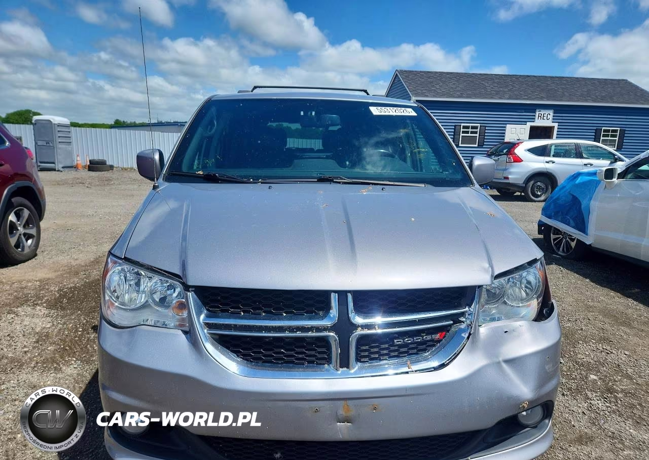 2018 Dodge Grand Caravan Sxt VIN:2C4RDGCG1JR207064 - 5