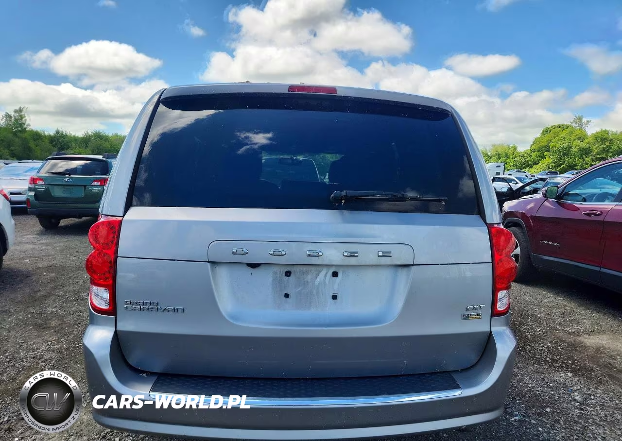 2018 Dodge Grand Caravan Sxt VIN:2C4RDGCG1JR207064 - 6