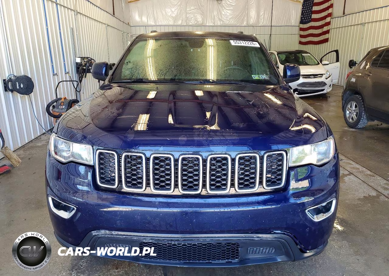 2017 Jeep Grand Cherokee Laredo VIN:1C4RJFAG8HC617322 - 5