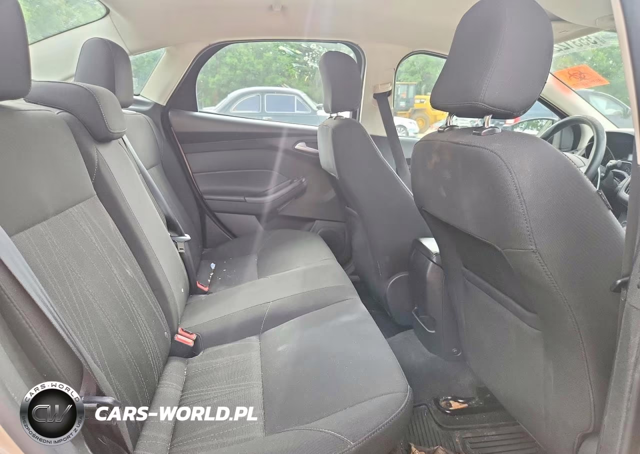 2017 Ford Focus Se VIN:1FADP3FE3HL337036 - 10