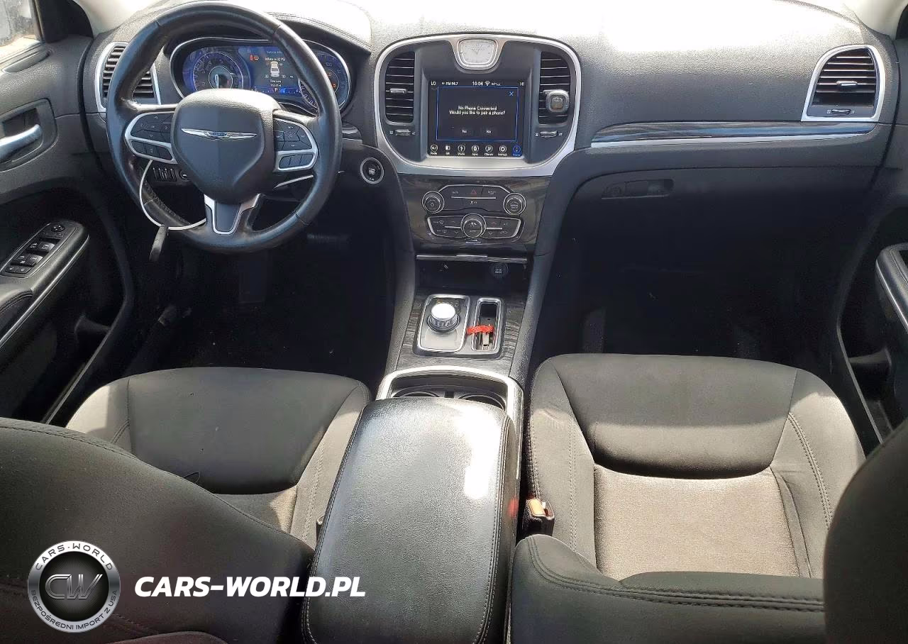 2019 Chrysler 300 Touring VIN:2C3CCAAG7KH568738 - 8