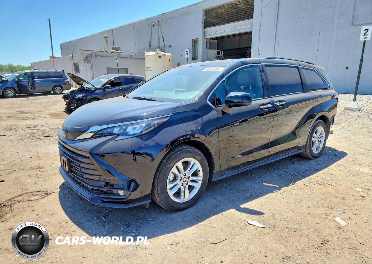 2025 Toyota Sienna Xle 7-Passenger – zdjęcie 1 z 13