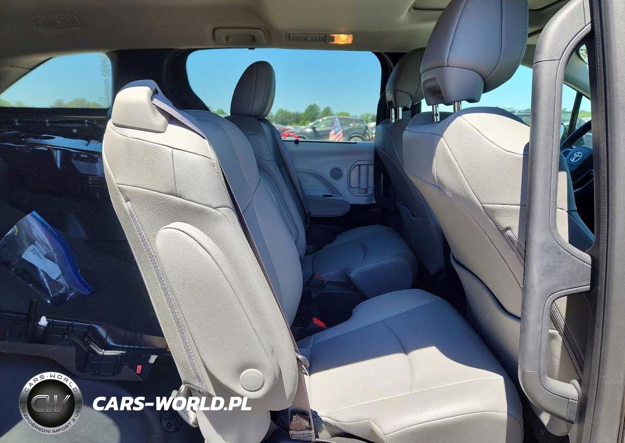 2025 Toyota Sienna Xle 7-Passenger VIN:5TDJSKFCXSS189266 - 11