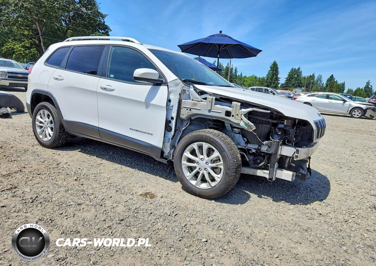 2020 Jeep Cherokee Latitude VIN:1C4PJLCB2LD654201 - 4