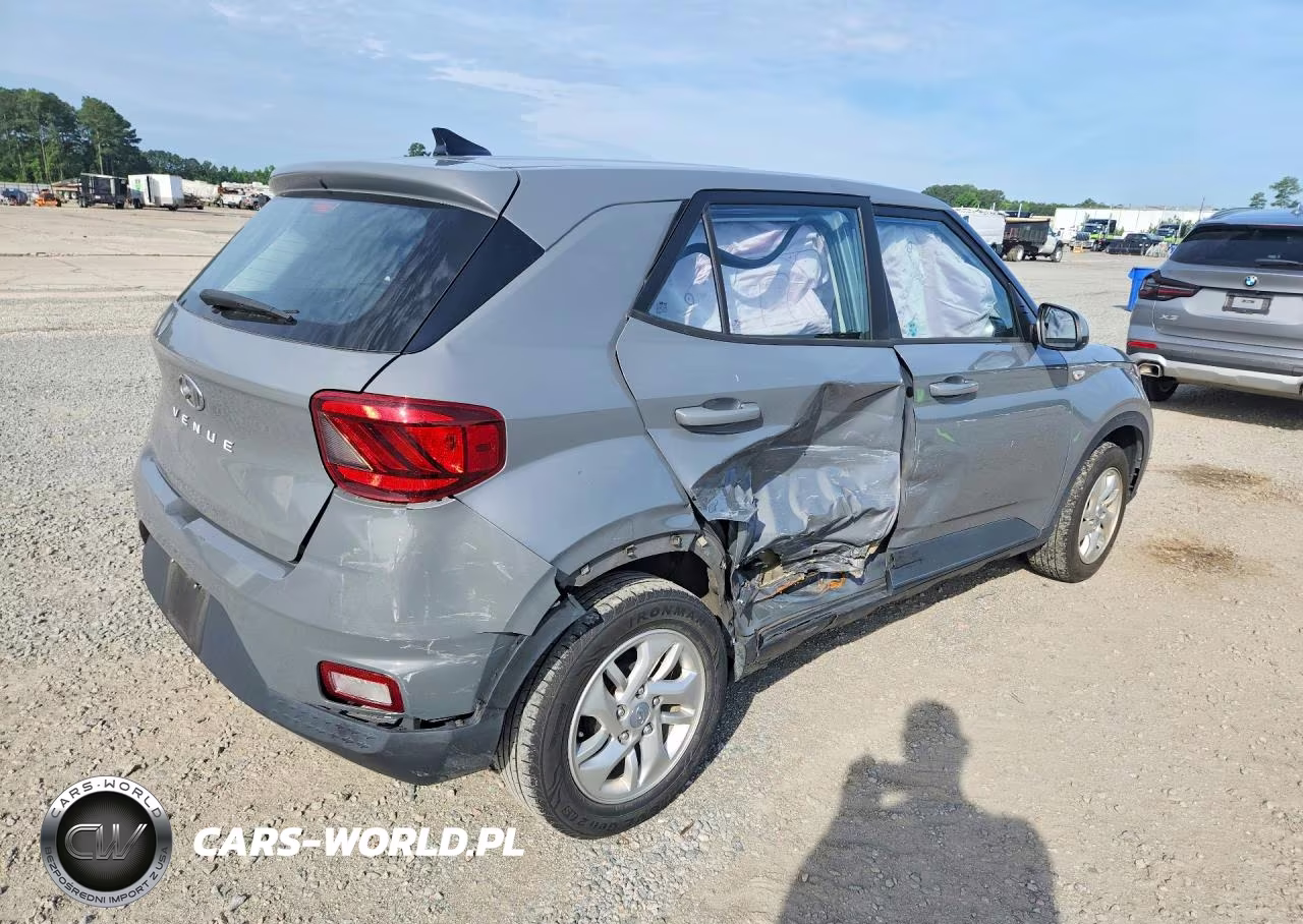 2021 Hyundai Venue Se VIN:KMHRB8A33MU126842 - 3