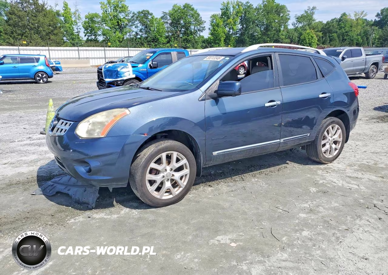 2013 Nissan Rogue S – zdjęcie 1 z 12