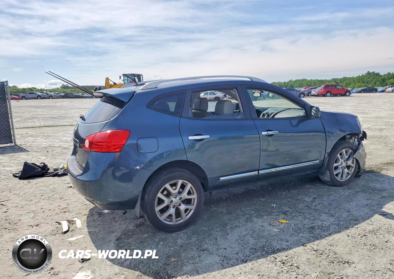 2013 Nissan Rogue S VIN:JN8AS5MT9DW527865 - 3