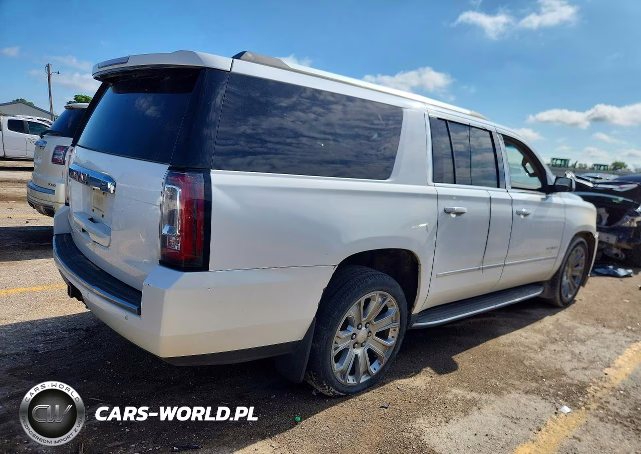 2016 GMC Yukon Xl Denali VIN:1GKS2HKJ0GR376392 - 3