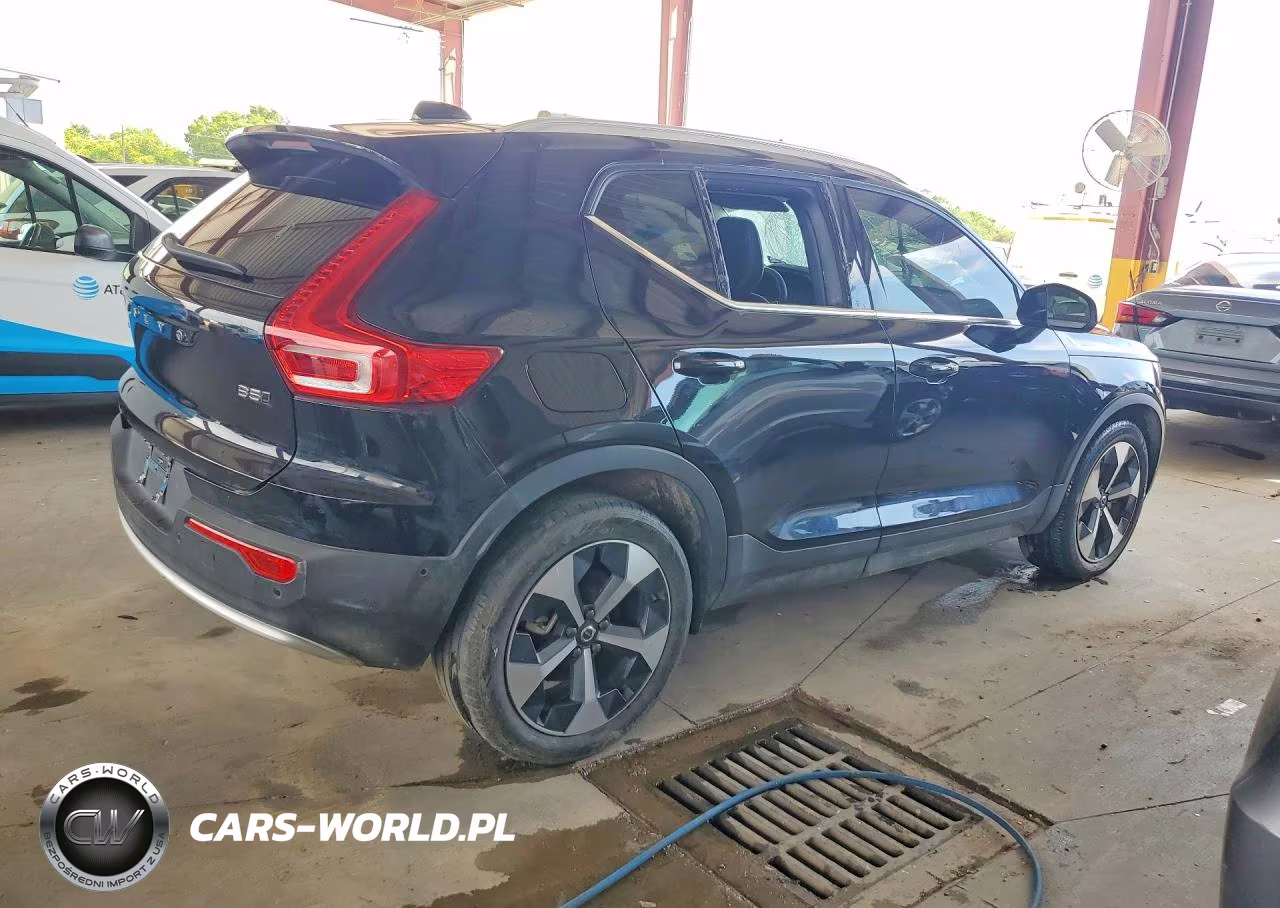 2025 Volvo Xc40 Plus VIN:YV4L12UE2S2562806 - 3
